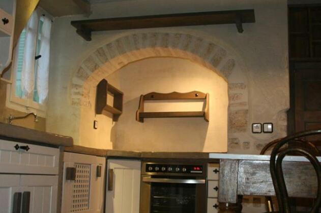Matsas Mansions - Photo3