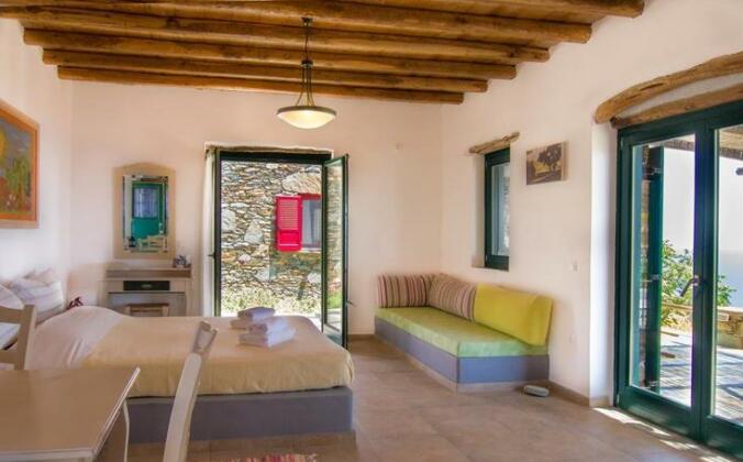 Notos - Photo3
