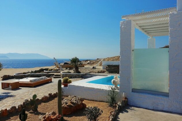 Onar Suites & Villas - Photo2