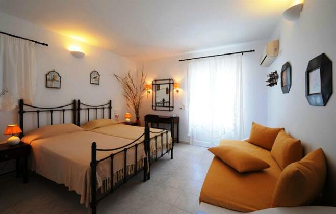 Vardia Bay Studios - Photo3