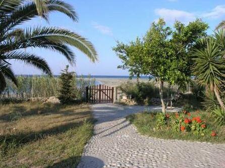 Milos - Photo4