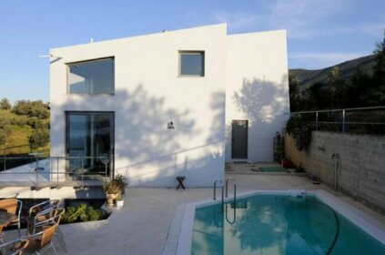 Villa with Pool and view of Poros