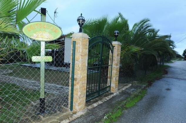 Heliactida House