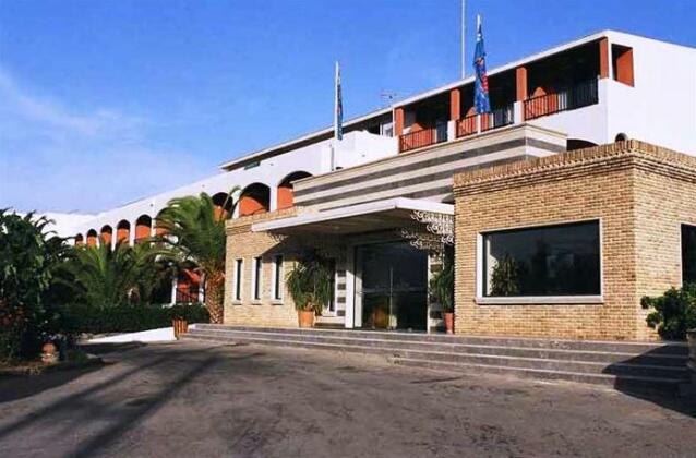 Mare Monte Beach Hotel - Photo4
