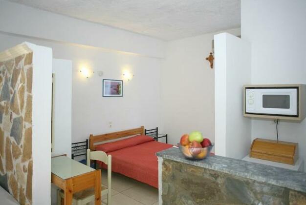 Stavros Villas and Apartments - Photo2