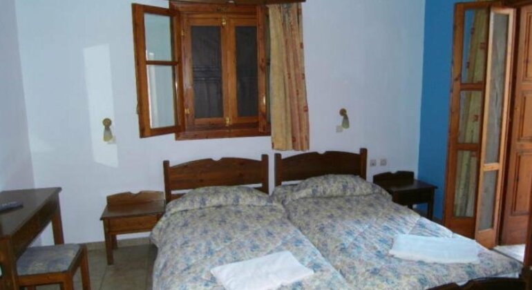 Akroyiali Apartments - Photo3