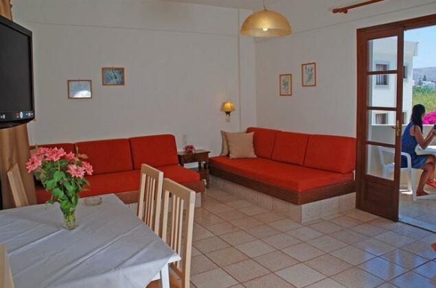 John-Mary Apartments - Photo3