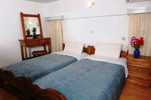 Kamaria Apartments - Photo3