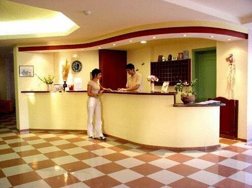 Klio Apartments - Photo3