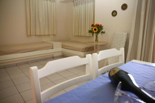 Mama's Beachfront Home - Photo3