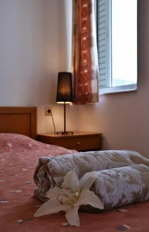 Nirevel Apartments - Photo4