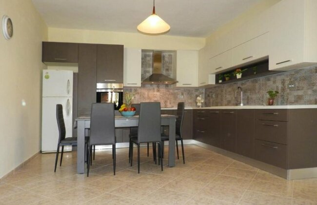 Chrissi's house with garden and sea view - Photo2