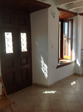 Amalia Harbor - Photo2