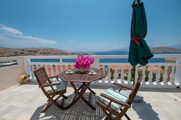 Filoxenia Apartments Halki - Photo2