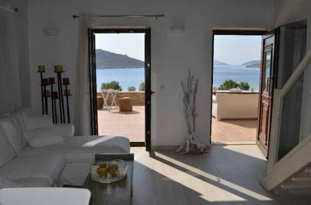 Ftenagia Villas - Photo3