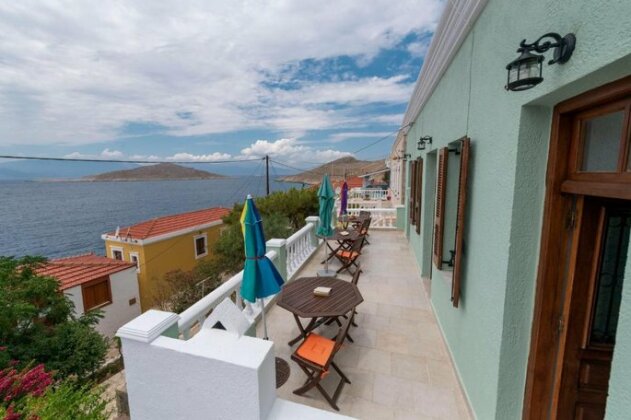 Roulas Apartments - Photo4