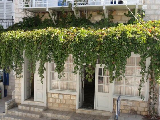 Botsis Guest House - Photo3