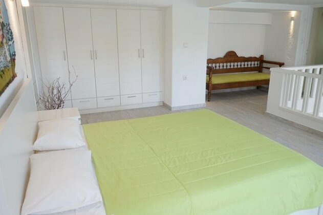 Kiki's Houses Vlichos - Photo5