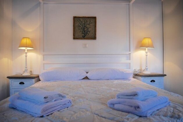 Lela's House Hydra - Photo5