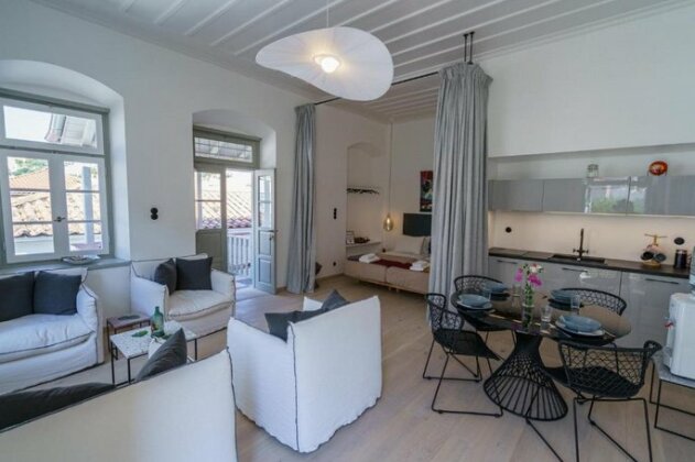 Livin Hydra Town Apartment 4 - Photo4
