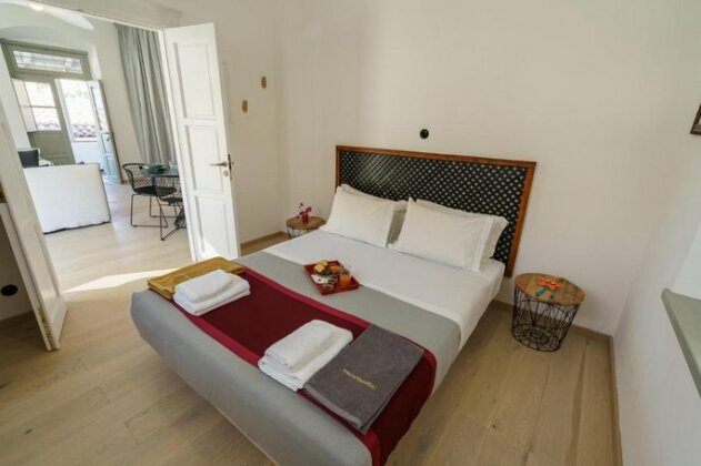 Livin Hydra Town Apartment 4 - Photo5