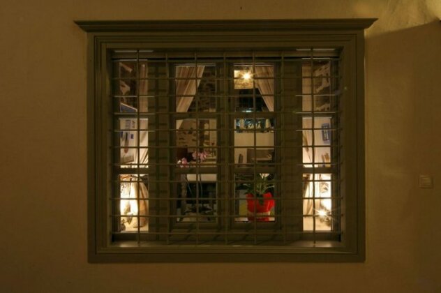 Mastoris Mansion - Photo4