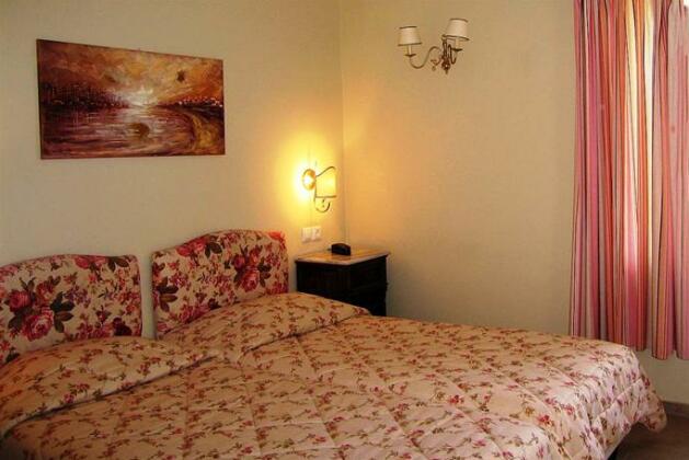 Mistral Hotel Hydra - Photo2