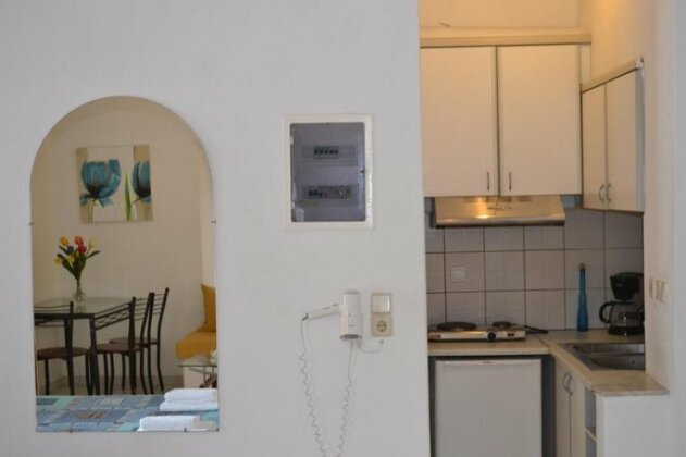 Perakis Apartments - Photo5