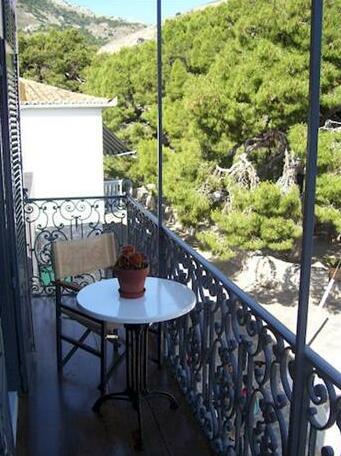Phaedra Hotel - Photo4