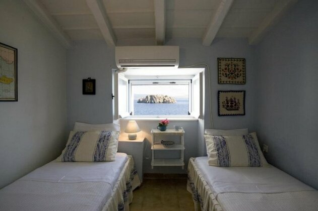 Villa Ostria Hydra - Photo4