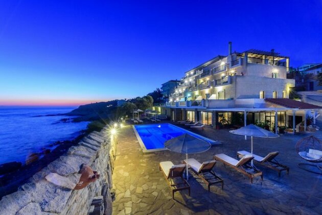 Cavos Bay Hotel & Studios - Photo2