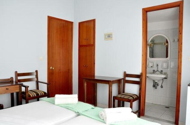 Glaros Rooms - Photo4
