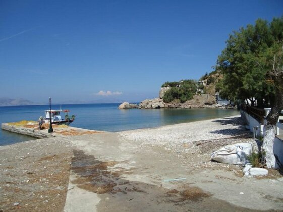 Hotel George Agios Kirykos - Photo2