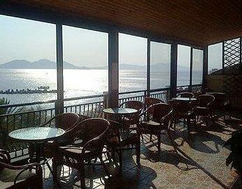 Ikarion Hotel - Photo5