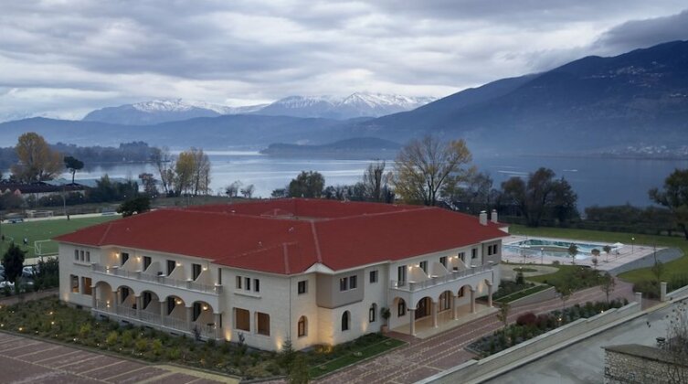 The Lake Hotel Ioannina