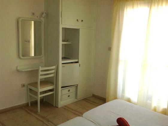 Four Seasons Rooms & Apartments - Photo5