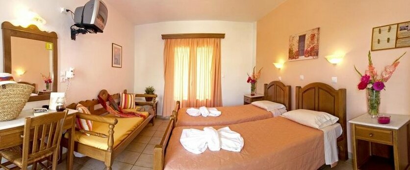 Hermes Hotel Ios - Photo2