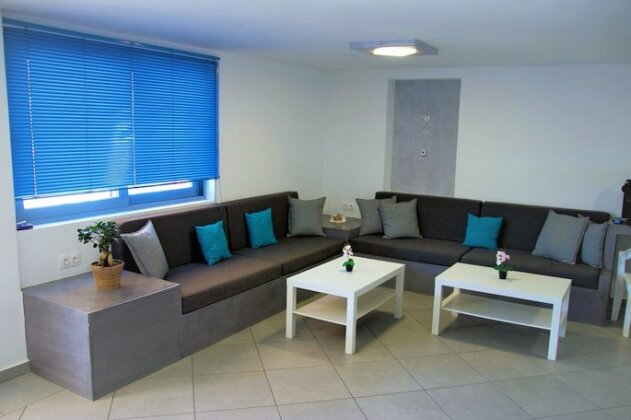 Holidays Inn Ios - Photo5