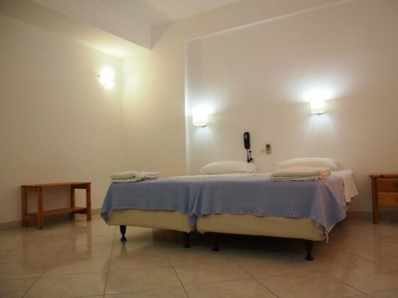 Homer's Inn Hotel - Photo2