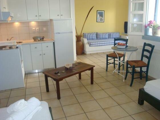 Ios Art Studios & Apartments - Photo4