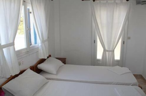 Meltemi Pension - Photo3