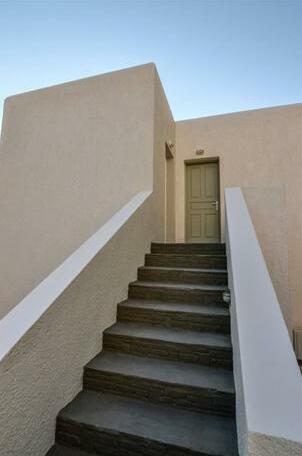 Olga Ios Town - Photo5