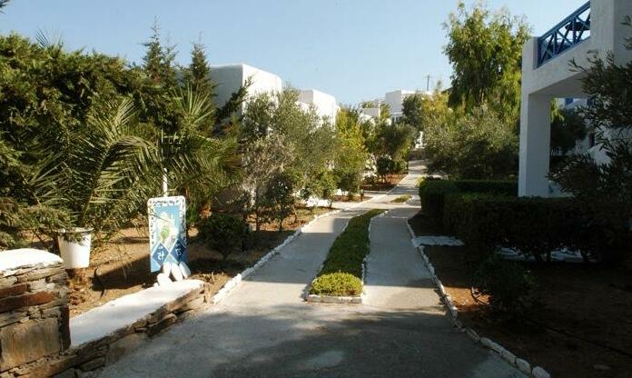 Sunset Resort Ios - Photo5