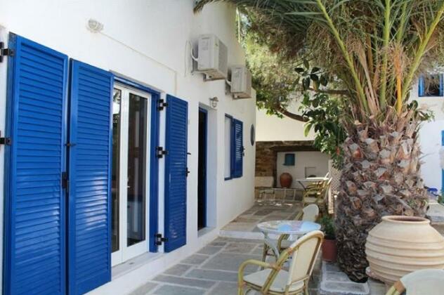 Zinas Pansion - Photo3