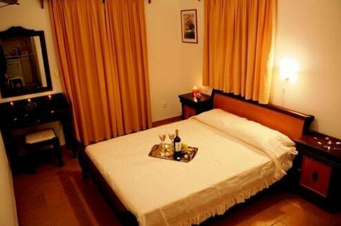 Agnantema Iraklia - Photo3