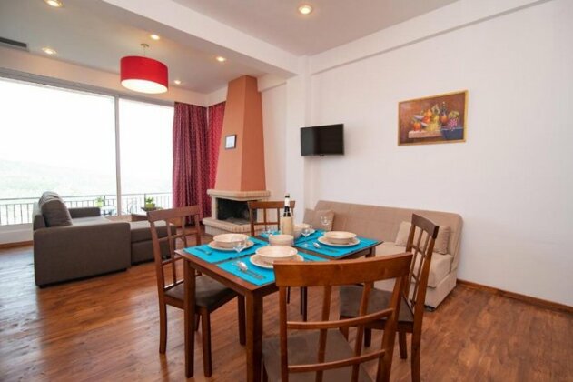 Calypso Apartments - Photo2