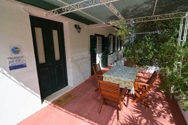 ErigonisSimirisHouse - Photo2