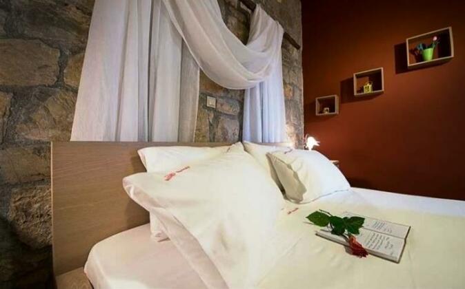Eumaeus Villas - Photo5