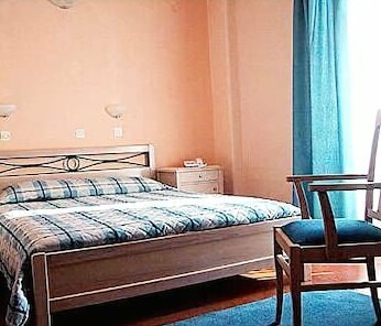Mentor Hotel - Photo4