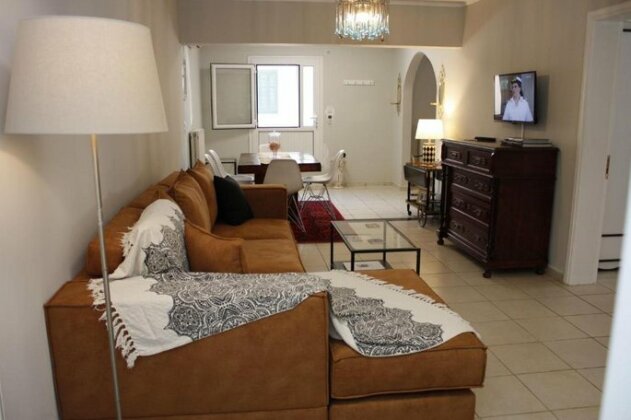 Mouzika Elegant Suite - Photo2